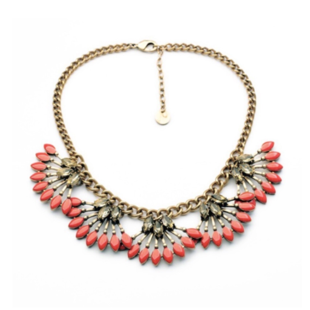 Stella & Dot Coral Cay Necklace